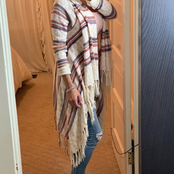 • Forever 21 long fringe sweater cardigan - Picture 2 of 8